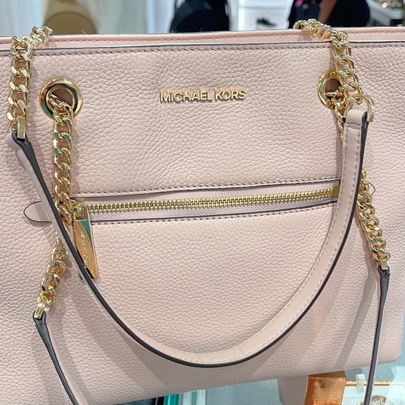 MICHAEL KORS
Jet Set Medium Front Zip Pebbled Leather Chain Tote 
Powder Blush - Picture 16 of 16